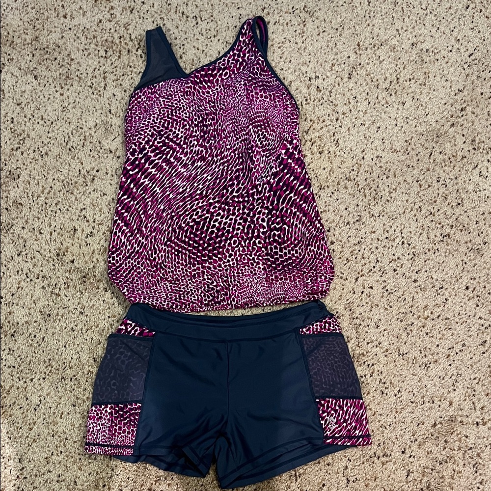 Free Country Pink and gray swim set